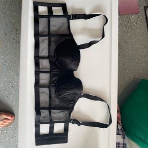 Victoria’s Secret top